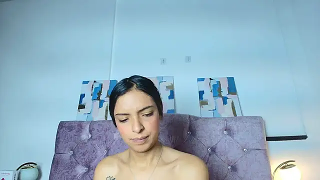 Snapshot of Skye_Moore chatting on September 25, 2025, 11:58 am Skye Moore online show from September 25, 2025, 11:58 am