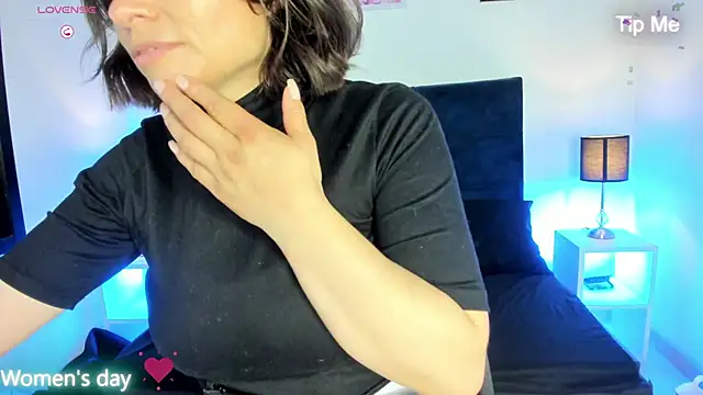  michonne  online show from March 8, 2025, 8:14 pm