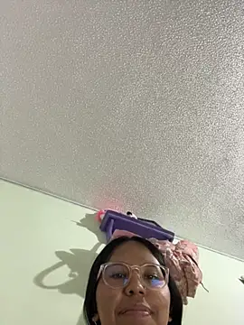 Snapshot of Venus_Day chatting on September 30, 2025, 2:27 am Venus Day online show from September 30, 2025, 2:27 am