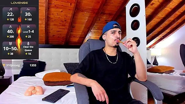 Snapshot of Sebastian_Berne chatting on March 18, 2025, 10:26 pm Sebastian Berne online show from March 18, 2025, 10:26 pm