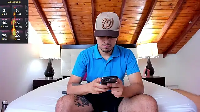 Snapshot of Sebastian_Berne chatting on October 21, 2025, 7:25 pm Sebastian Berne online show from October 21, 2025, 7:25 pm