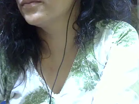 Your cutiepie  online show from October 15, 2025, 4:29 pm