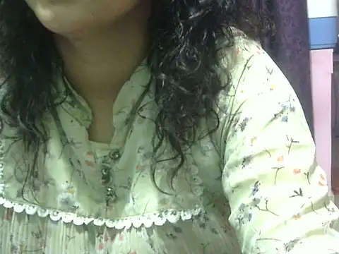 Snapshot of Your_cutiepie_ chatting on June 18, 2026, 1:59 pm Your cutiepie online show from June 18, 2026, 1:59 pm