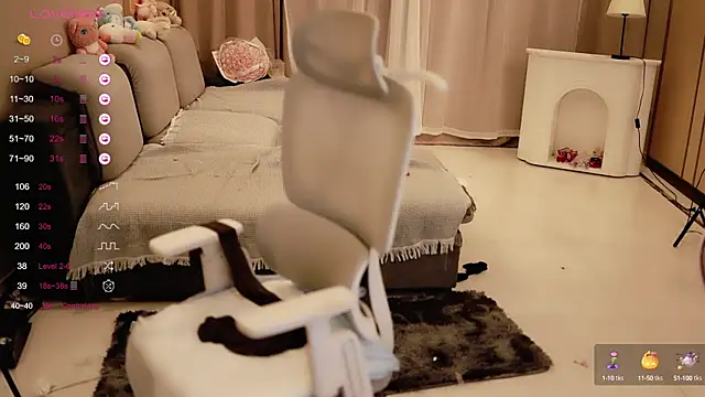 Snapshot of Moonccoi chatting on February 23, 2025, 2:04 pm Moonccoi online show from February 23, 2025, 2:04 pm