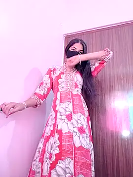 Snapshot of shnaz_1 chatting on October 19, 2025, 6:58 am shnaz 1 online show from October 19, 2025, 6:58 am