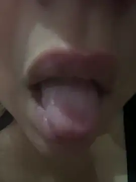 daianaspencer online show from November 22, 2025, 8:35 am