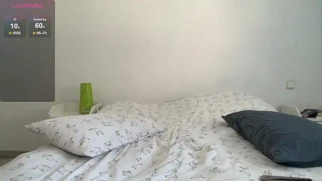 Snapshot of xdaisyhansen chatting on February 25, 2025, 11:08 am xdaisyhansen online show from February 25, 2025, 11:08 am