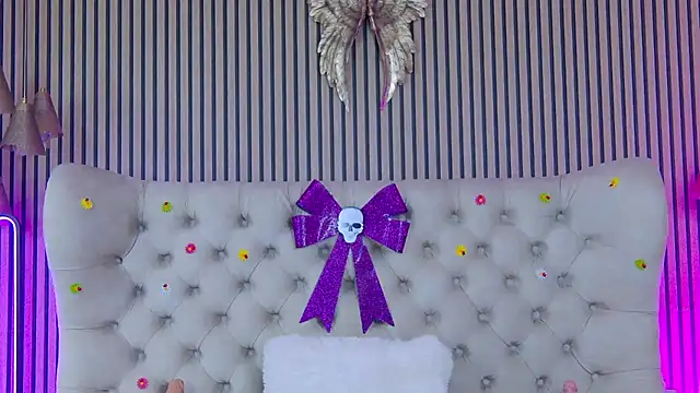 Snapshot of PlayfulShow chatting on October 24, 2025, 12:01 pm PlayfulShow online show from October 24, 2025, 12:01 pm