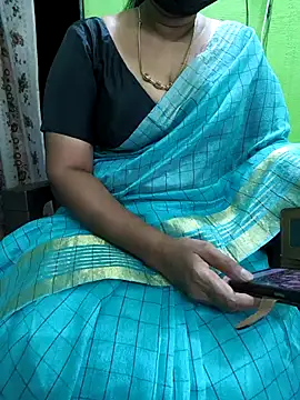 Snapshot of niiveditha chatting on October 3, 2025, 8:22 am niiveditha online show from October 3, 2025, 8:22 am