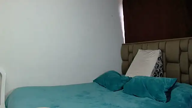 PenelopeMist online show from September 19, 2025, 9:48 pm