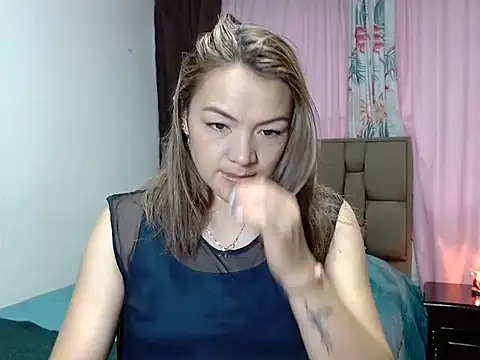 PenelopeMist online show from November 21, 2025, 7:56 pm