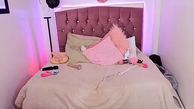 Snapshot of lizha_milf chatting on January 31, 2026, 7:11 pm lizha milf online show from January 31, 2026, 7:11 pm