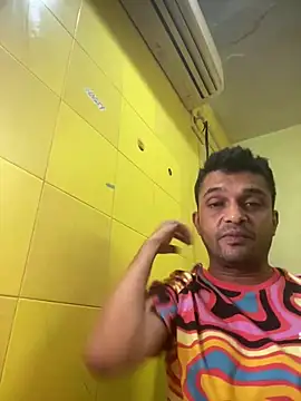 Snapshot of crazyfreaking chatting on February 11, 2025, 10:26 am crazyfreaking online show from February 11, 2025, 10:26 am