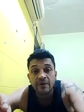 Snapshot of crazyfreaking chatting on February 12, 2025, 10:26 pm crazyfreaking online show from February 12, 2025, 10:26 pm