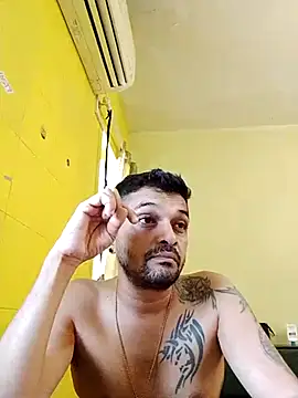 Snapshot of crazyfreaking chatting on February 22, 2025, 10:07 am crazyfreaking online show from February 22, 2025, 10:07 am