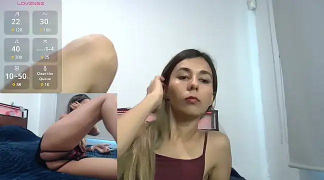 Snapshot of Alicee10 chatting on February 26, 2025, 6:32 pm Alicee10 online show from February 26, 2025, 6:32 pm