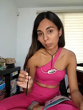 Alicee10 online show from November 27, 2025, 5:26 pm