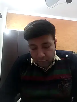 innocentboy1987 online show from December 3, 2025, 9:51 am