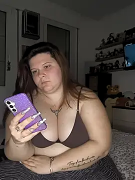 kitsune giada online show from March 12, 2025, 10:07 pm