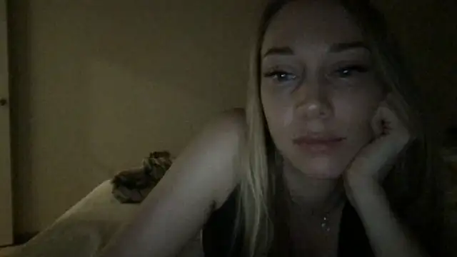 Snapshot of Engel_13 chatting on February 21, 2025, 3:43 pm Engel 13 online show from February 21, 2025, 3:43 pm