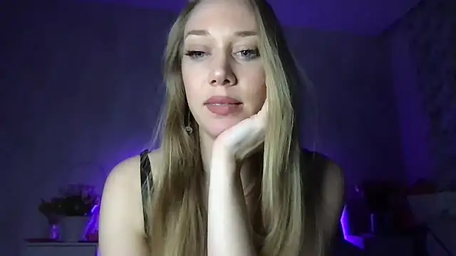 Snapshot of Engel_13 chatting on March 11, 2025, 6:30 pm Engel 13 online show from March 11, 2025, 6:30 pm