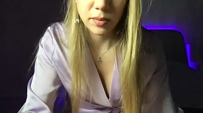 Snapshot of Engel_13 chatting on March 19, 2025, 8:00 pm Engel 13 online show from March 19, 2025, 8:00 pm