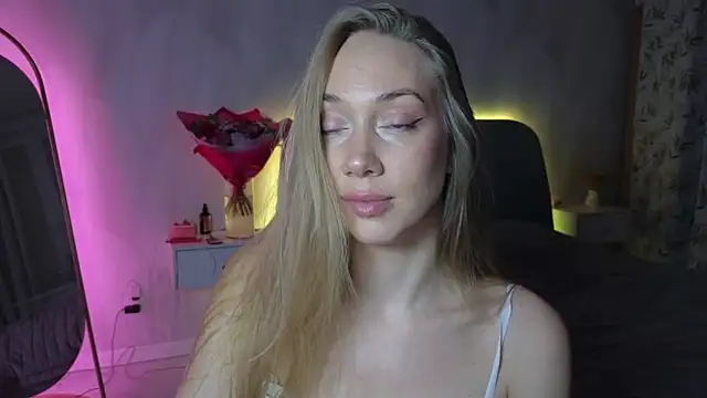 Snapshot of Engel_13 chatting on October 22, 2025, 4:40 pm Engel 13 online show from October 22, 2025, 4:40 pm