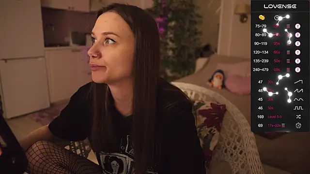 Snapshot of alexa_feels_ chatting on October 10, 2025, 4:06 pm alexa feels online show from October 10, 2025, 4:06 pm