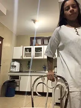 Snapshot of casalshowtime2 chatting on October 22, 2025, 7:52 am casalshowtime2 online show from October 22, 2025, 7:52 am