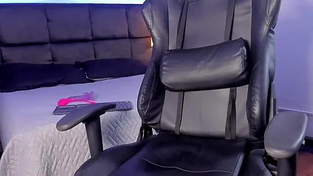 Aiiden 15 online show from October 9, 2025, 2:26 pm