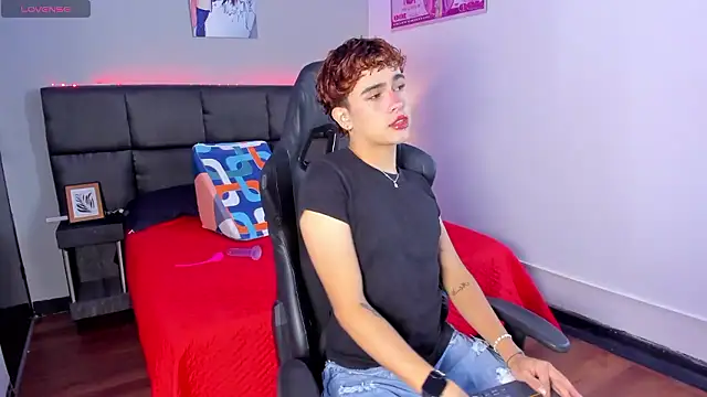 Aiiden 15 online show from January 10, 2026, 1:02 pm