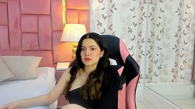 Snapshot of ArianaFranco chatting on September 26, 2025, 12:42 pm ArianaFranco online show from September 26, 2025, 12:42 pm