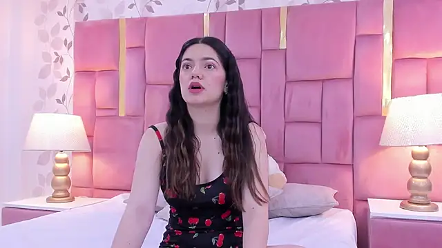 Snapshot of ArianaFranco chatting on October 24, 2025, 12:56 pm ArianaFranco online show from October 24, 2025, 12:56 pm