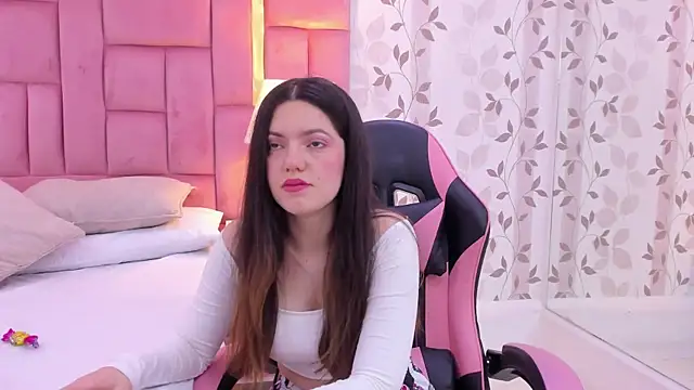 Snapshot of ArianaFranco chatting on November 6, 2025, 2:51 pm ArianaFranco online show from November 6, 2025, 2:51 pm