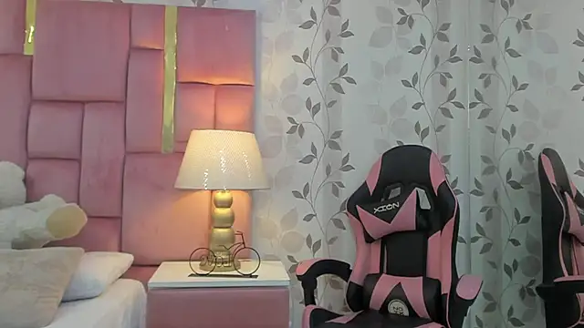 ArianaFranco online show from March 22, 2026, 3:37 pm