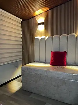 Cute Angell  online show from February 7, 2026, 3:21 am