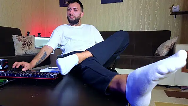 JamieNoxus online show from October 18, 2025, 8:59 am