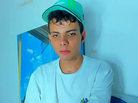 Alessandro 1610 online show from February 25, 2025, 4:35 am