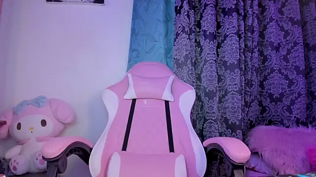 Snapshot of mikusitq_ chatting on March 2, 2025, 11:20 pm mikusitq online show from March 2, 2025, 11:20 pm