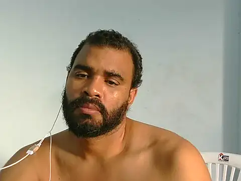 Snapshot of YOX22 chatting on May 5, 2026, 1:41 pm YOX22 online show from May 5, 2026, 1:41 pm
