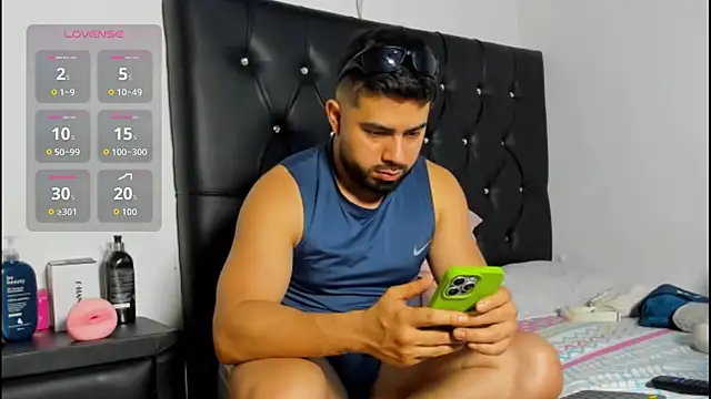 mikeblaree online show from December 16, 2025, 2:49 am