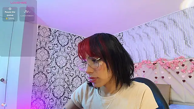 Issa tay1 online show from March 29, 2026, 3:28 am