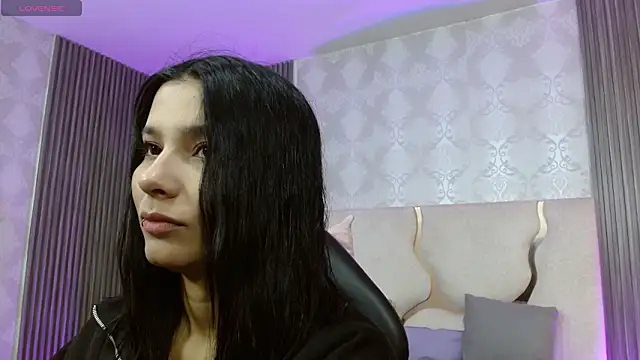 Snapshot of Gaby_tay1 chatting on October 8, 2025, 3:15 am Gaby tay1 online show from October 8, 2025, 3:15 am