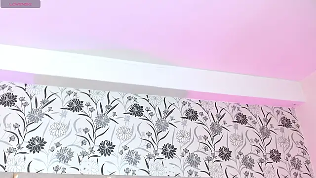 Gaby tay1 online show from March 28, 2026, 3:17 am