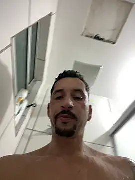 Snapshot of MateusBH123 chatting on January 13, 2026, 2:28 am MateusBH123 online show from January 13, 2026, 2:28 am