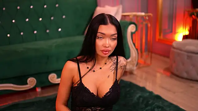 Snapshot of SashaFerrera chatting on February 19, 2025, 9:58 pm SashaFerrera online show from February 19, 2025, 9:58 pm