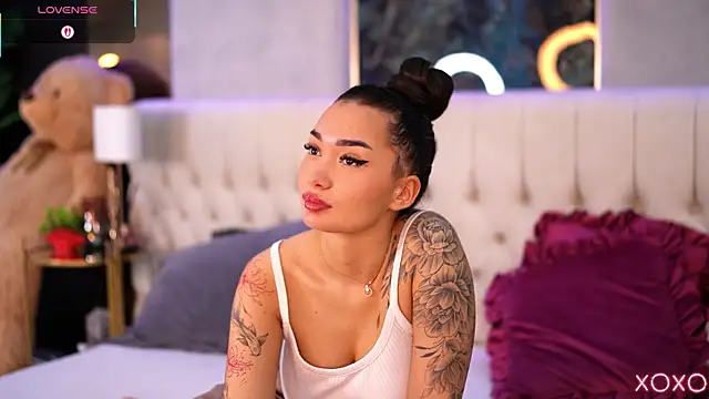 Snapshot of SashaFerrera chatting on October 29, 2025, 7:48 pm SashaFerrera online show from October 29, 2025, 7:48 pm