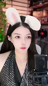 vv-77 online show from October 15, 2025, 4:51 pm