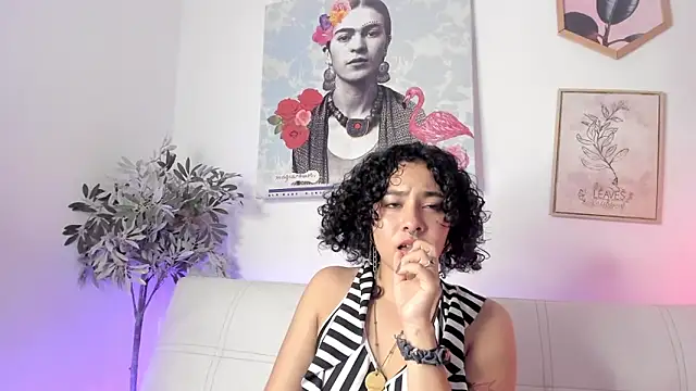 Dhalila  online show from February 28, 2025, 1:47 am