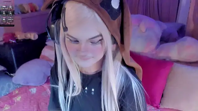 Snapshot of Angelica_Reborn chatting on October 24, 2025, 3:36 am Angelica Reborn online show from October 24, 2025, 3:36 am